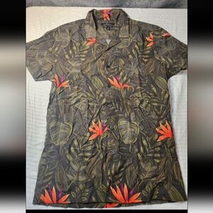 Marc Anthony Luxury Slim Fit Short Sleeved Button Up Shirt Size Small